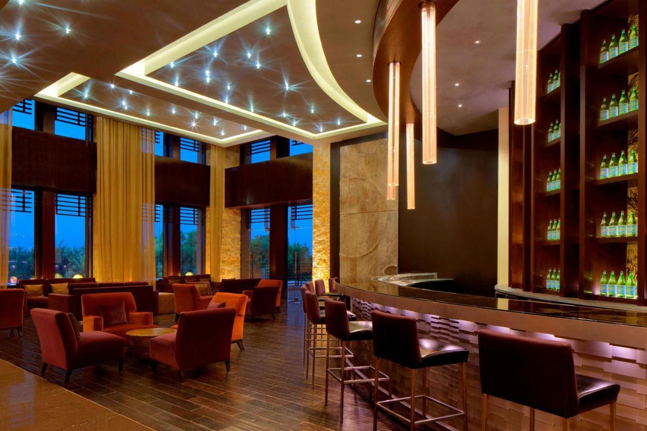 منتجع وسبا ذا ويستن أبو ظبي جولف المظهر الخارجي الصورة The bar at the Westin
